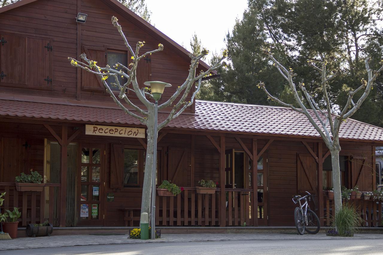 Camping-Bungalows Ciudad De Albarracín Esterno foto